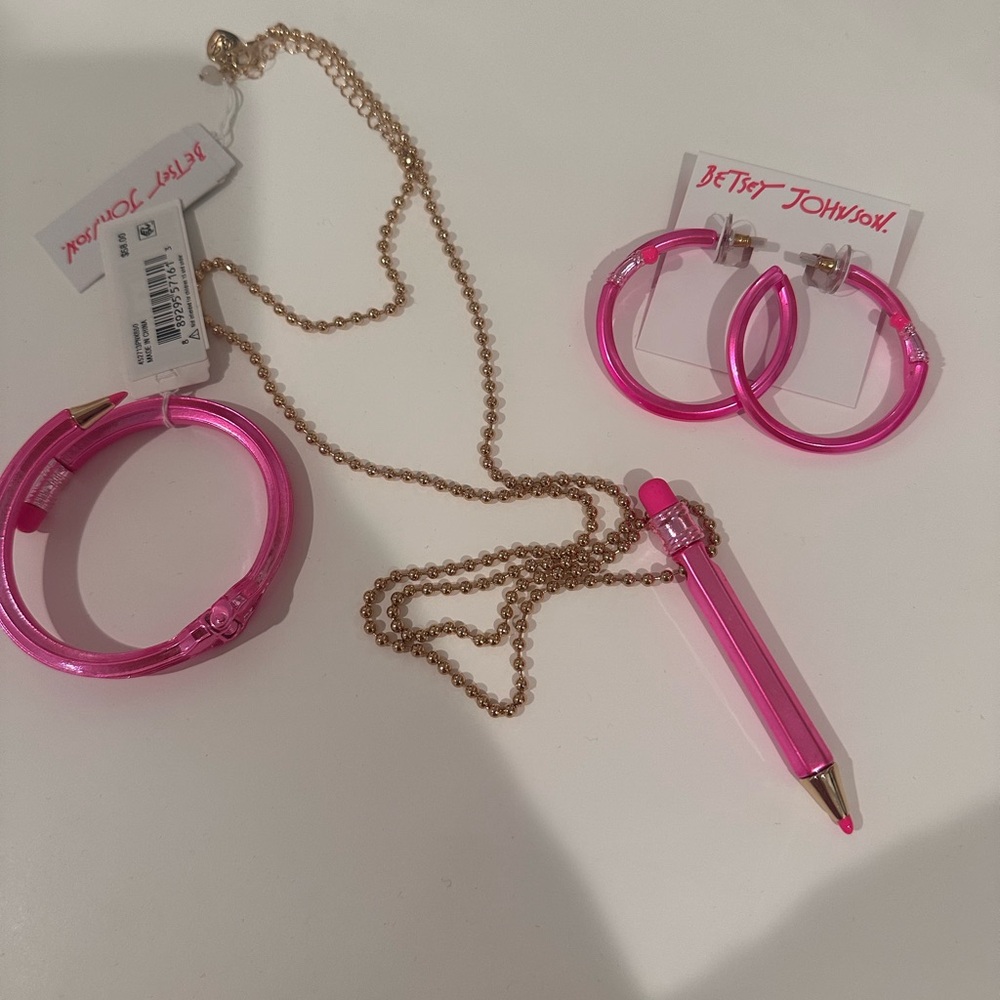 Betsey Johnson pink pencil accessory set